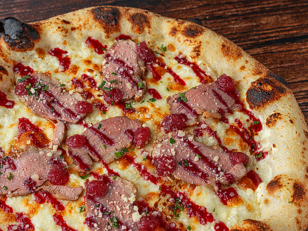 Пицца с уткой